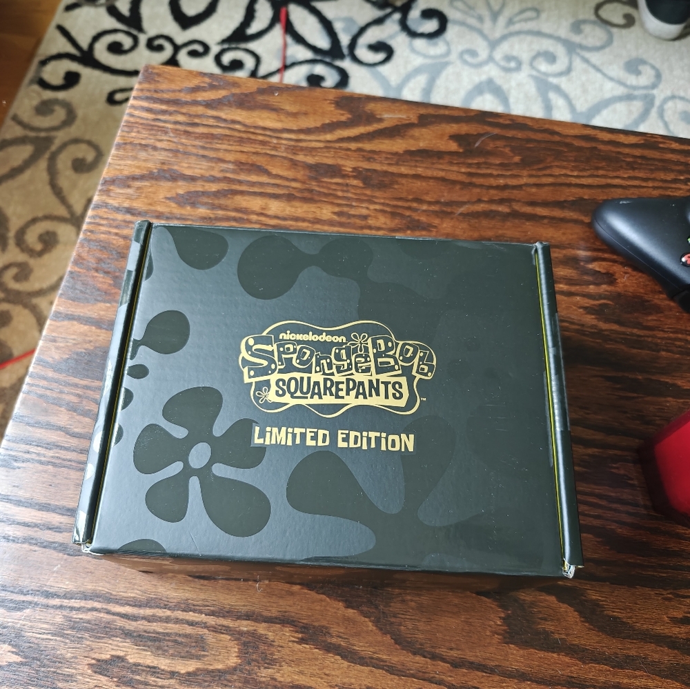 Limited edition spinnaker SpongeBob automatic watch